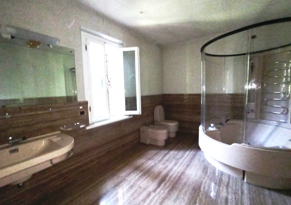 bagno 1 villa Colorno campagna