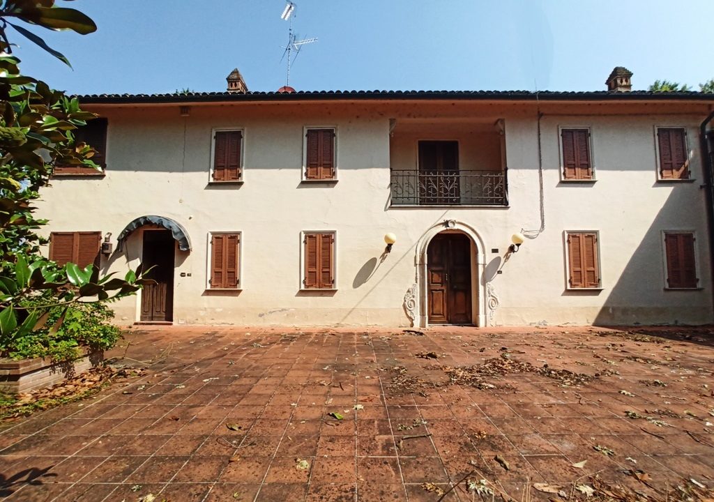 facciata villa Colorno campagna