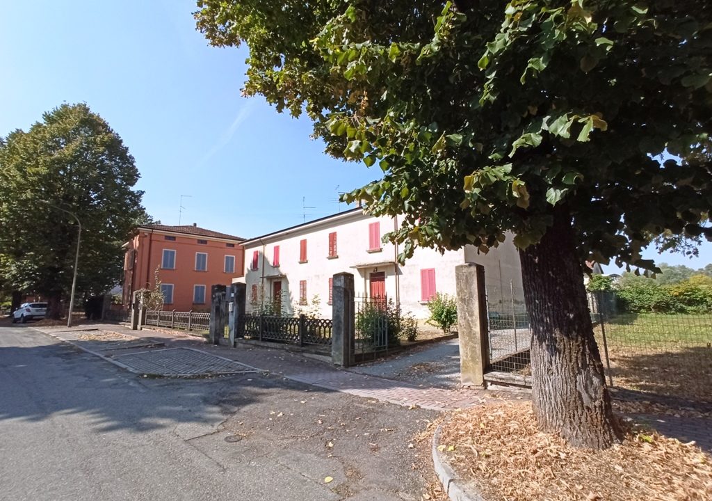 facciata casa Sissa frazione