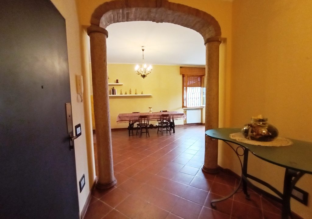 ingresso appartamento con giardino Colorno