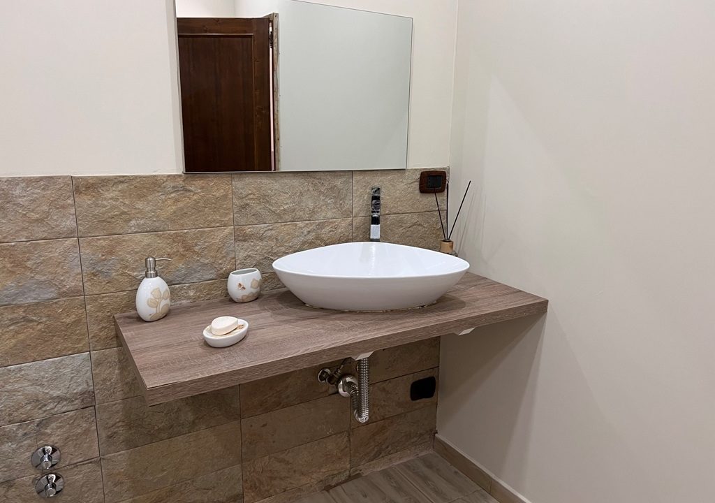 bagno 1°piano casa ristrutturata Mezzano Superiore