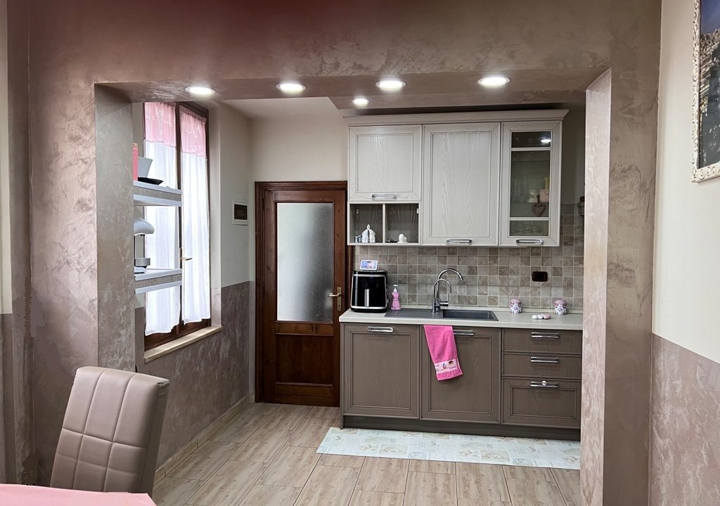 cucina casa ristrutturata Mezzano Superiore