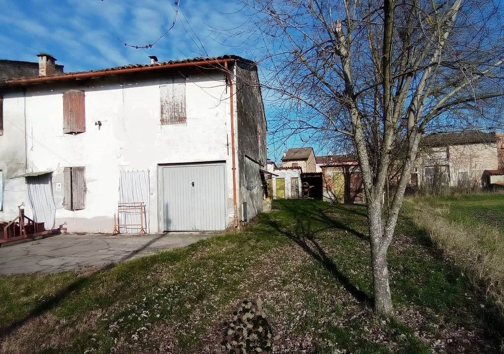 facciata 5 rudere a Coltaro