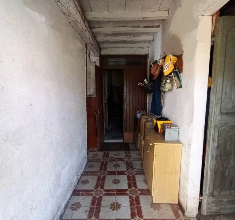 ingresso rudere a Coltaro
