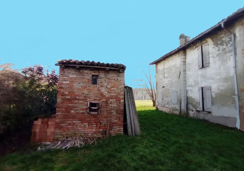 retro rudere a Coltaro