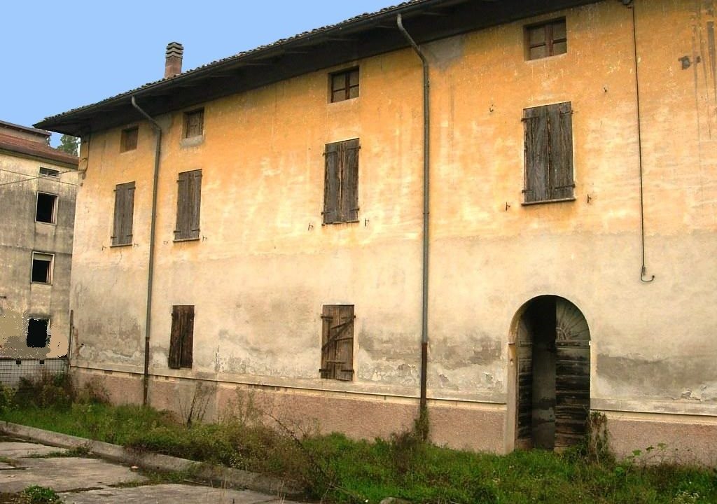 casa terreno edificabile Colorno campagna