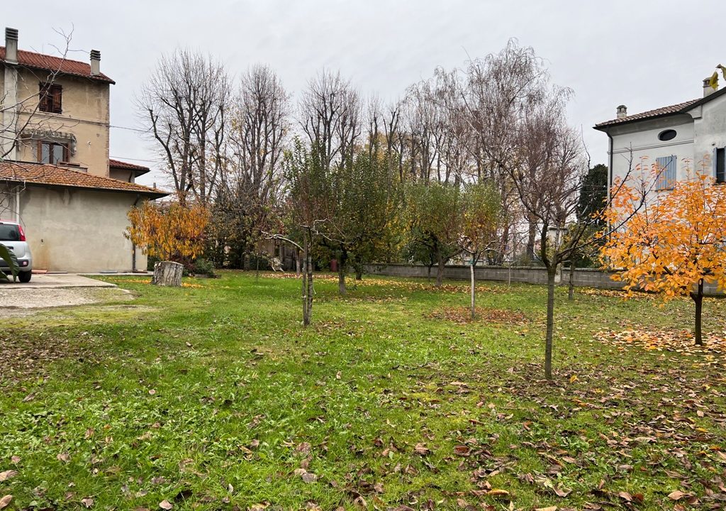 giardino casa con giardino Casale di Mezzani