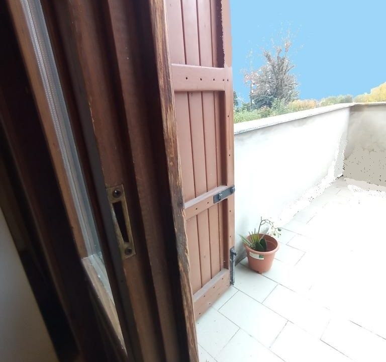 particolare casa con giardino Casale di Mezzani