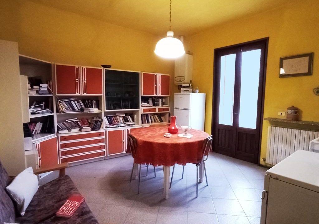 tinello casa con giardino Casale di Mezzani