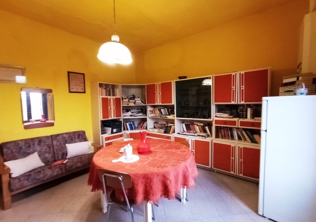 tinello casa con giardino Casale di Mezzani