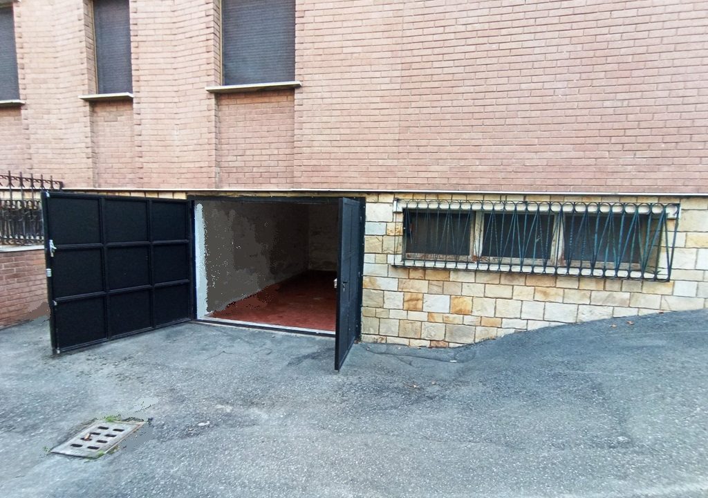 ingresso deposito /magazzino Colorno