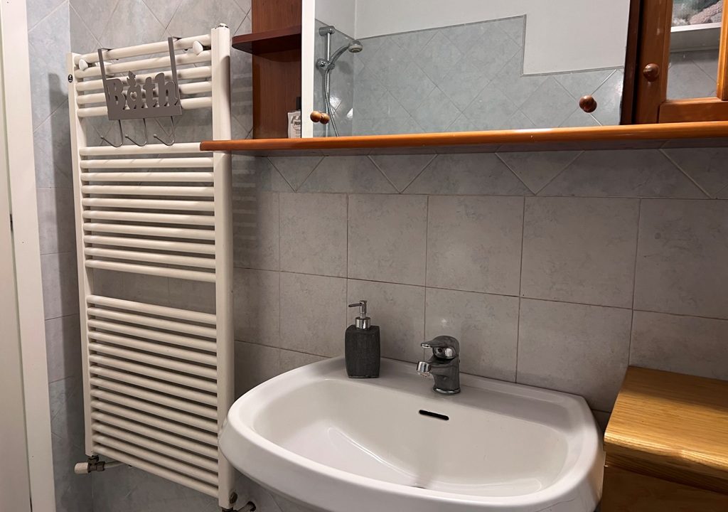 bagno p.t. casa indipendente Mezzano Superiore