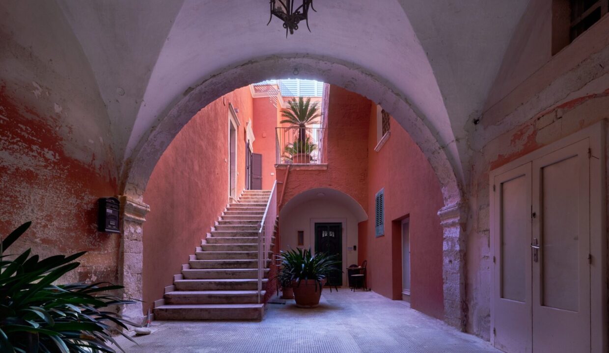 ingresso casa Polignano a Mare
