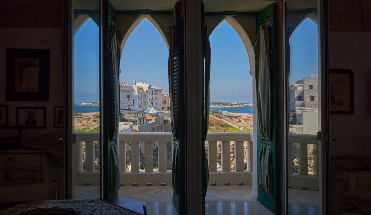 balcone casa Polignano a Mare