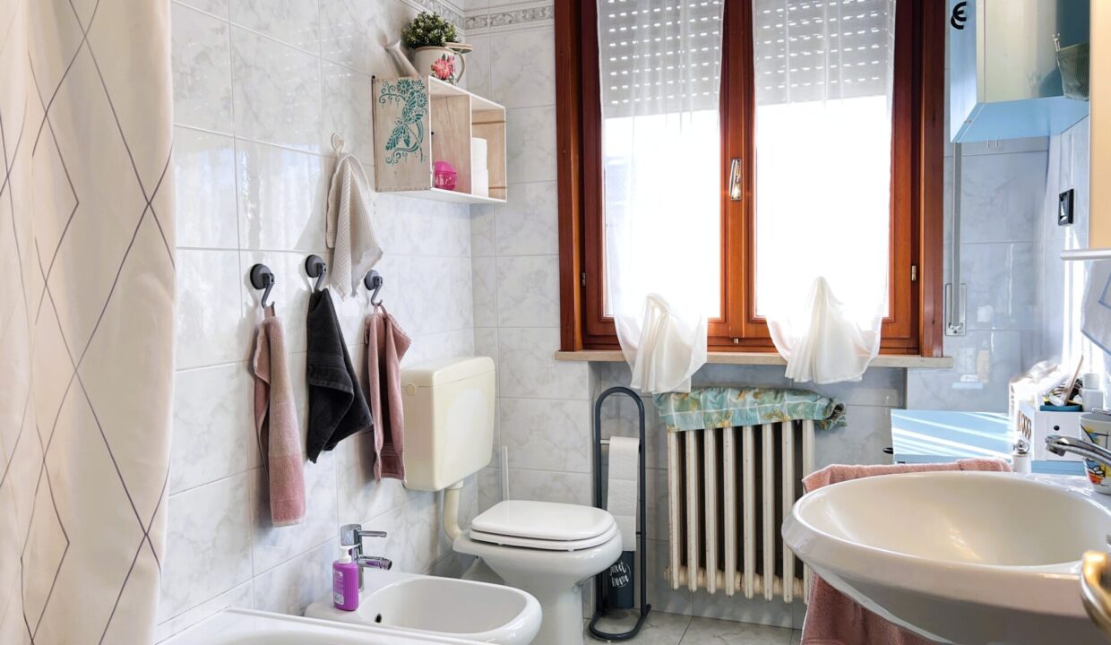 bagno trilocale San Polo