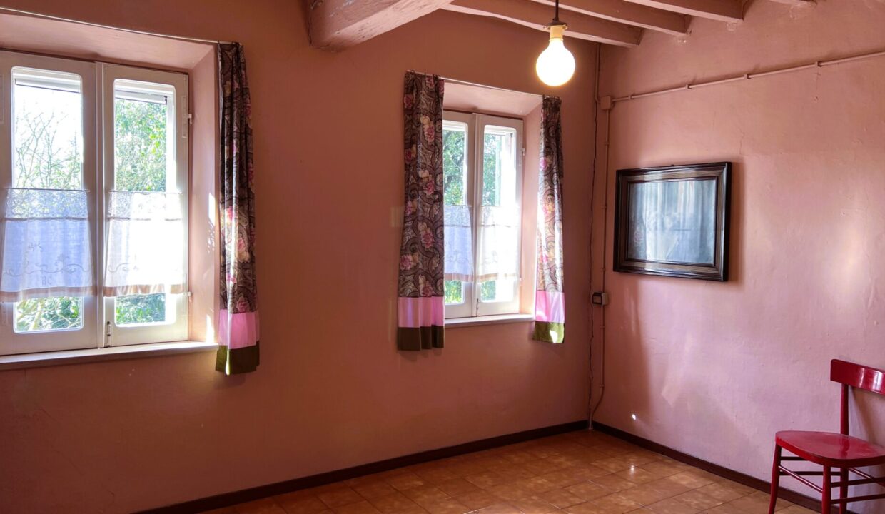camera 4 casa indipendente con podere vicino a Colorno
