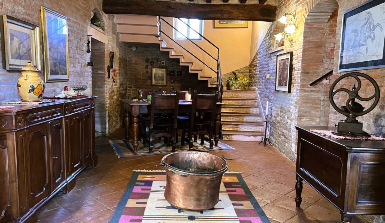 ingresso casa indipendente con podere vicino a Colorno