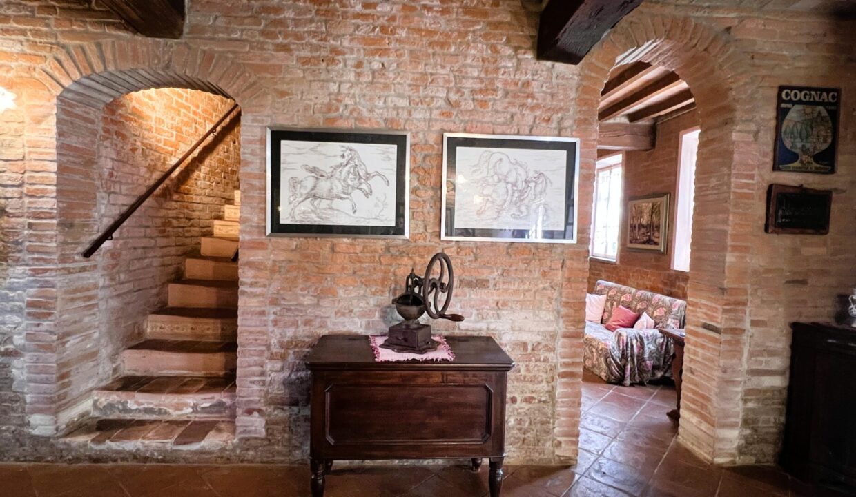 ingresso casa indipendente con podere vicino a Colorno