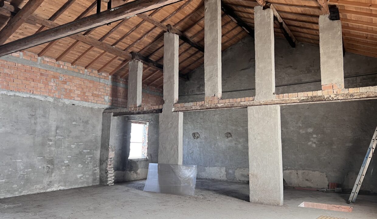 appartamento al grezzo con deposito Colorno