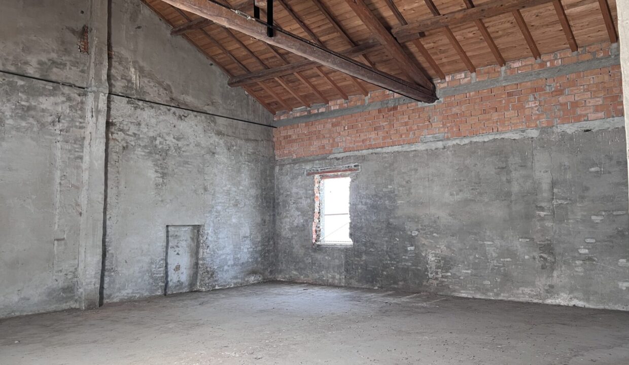 appartamento al grezzo con deposito Colorno