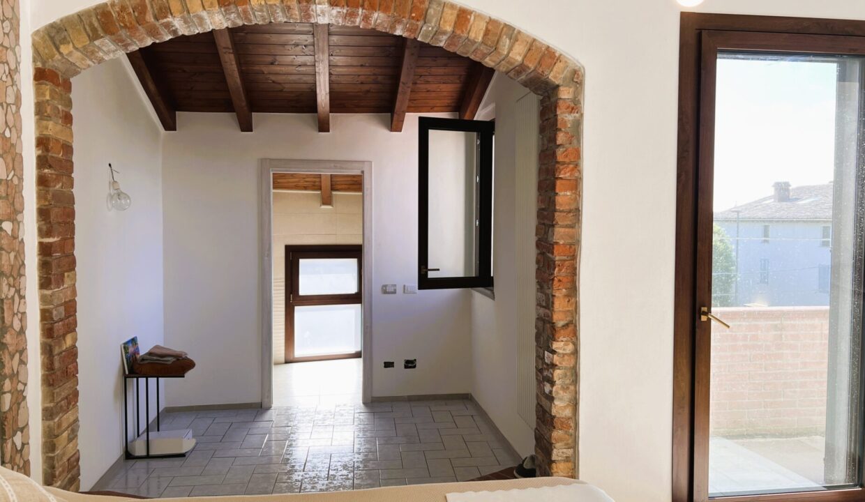 cabina armadi casa semindipendente Coltaro