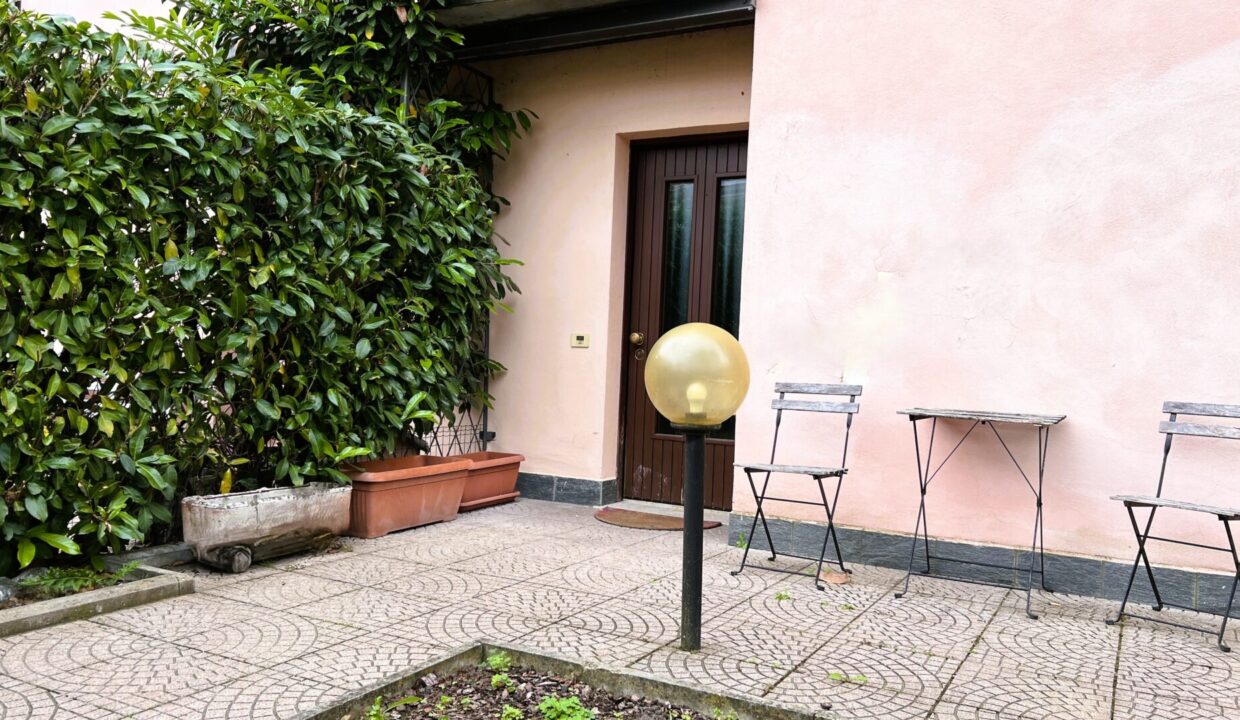 facciata casa a schiera Colorno