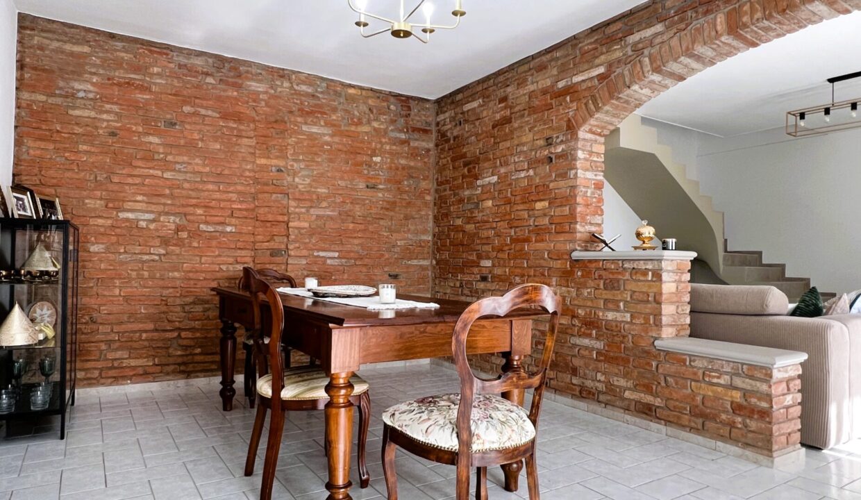 sala da pranzo casa semindipendente Coltaro