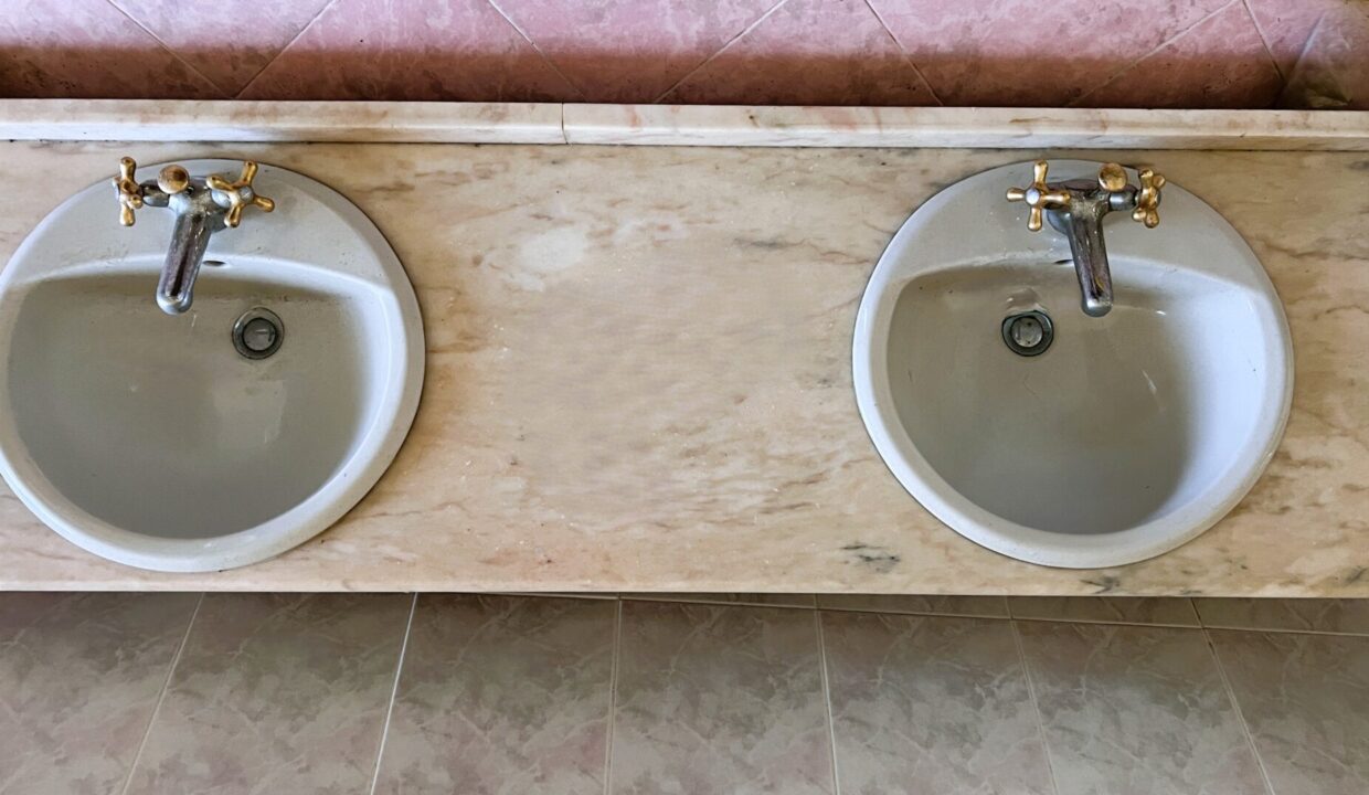 bagno p.t. porzione di bifamiliare Sissa campagna