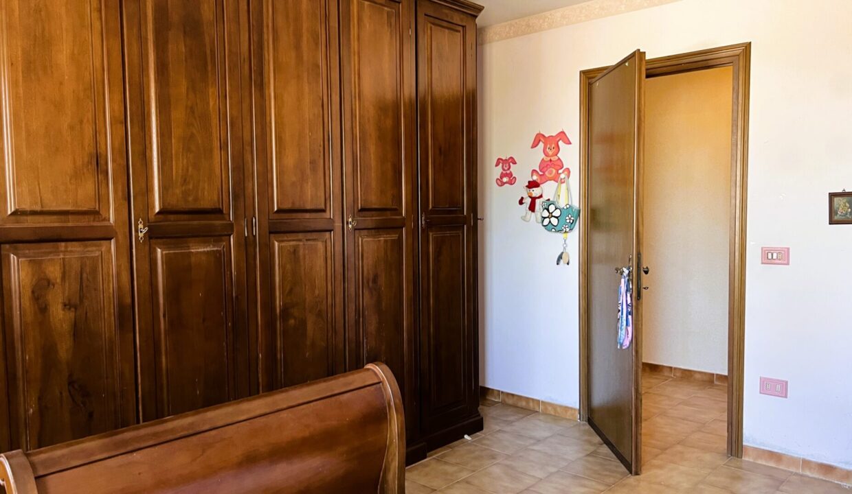 camera 1 p.t. porzione di bifamiliare Sissa campagna