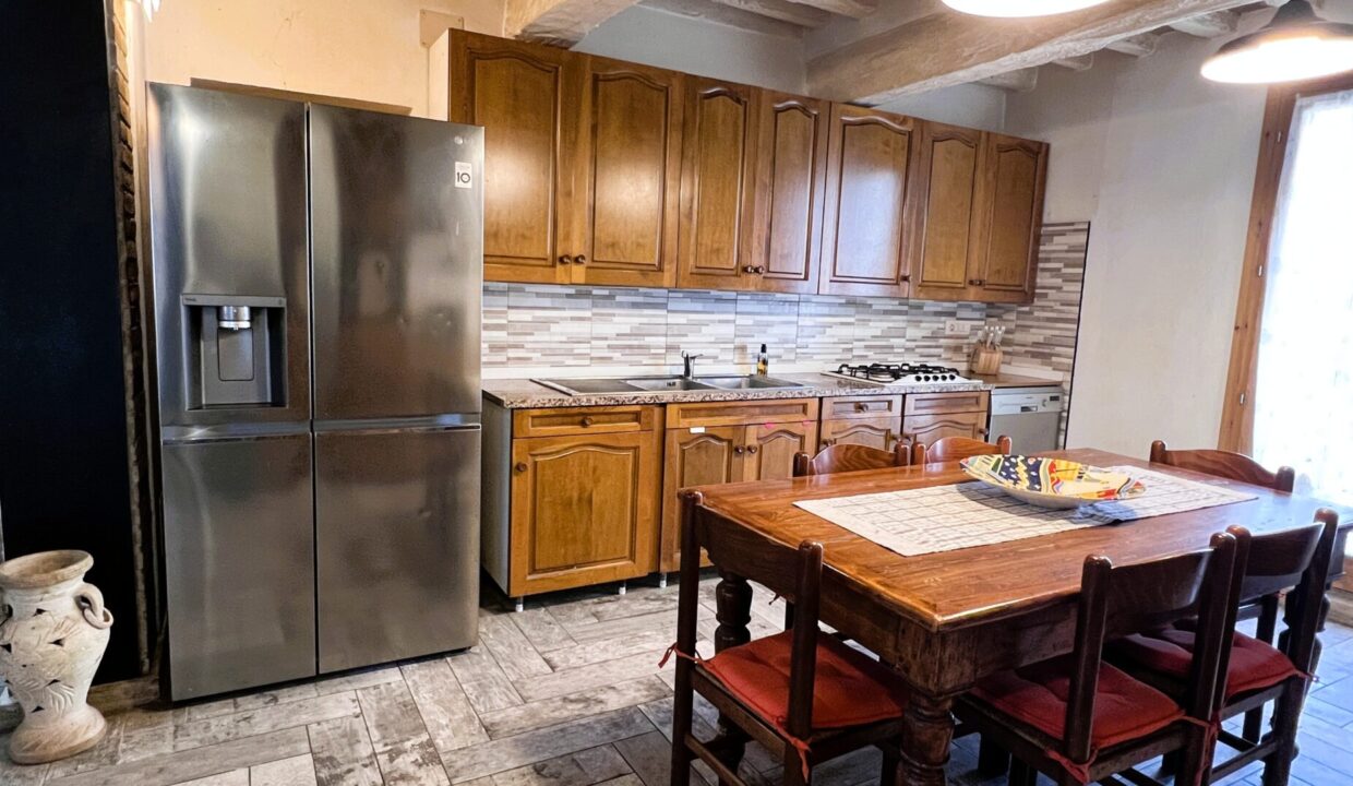 cucina casa ristrutturata in campagna Rivarolo