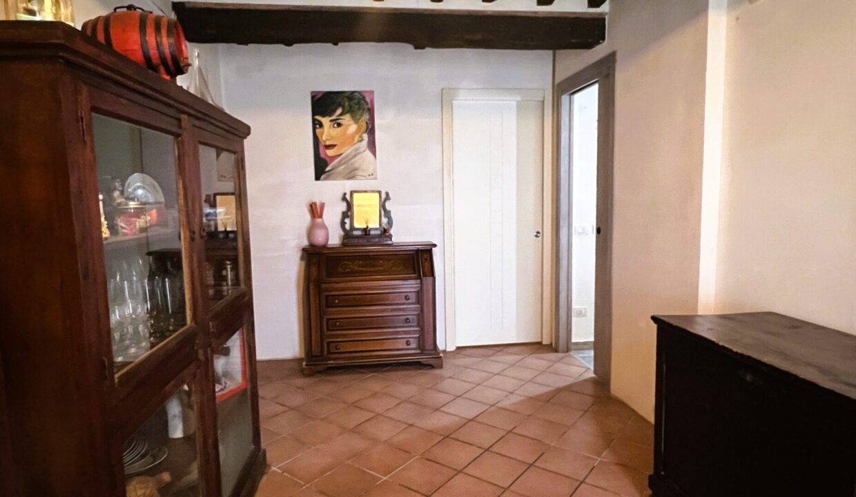 ingresso casa ristrutturata in campagna Rivarolo