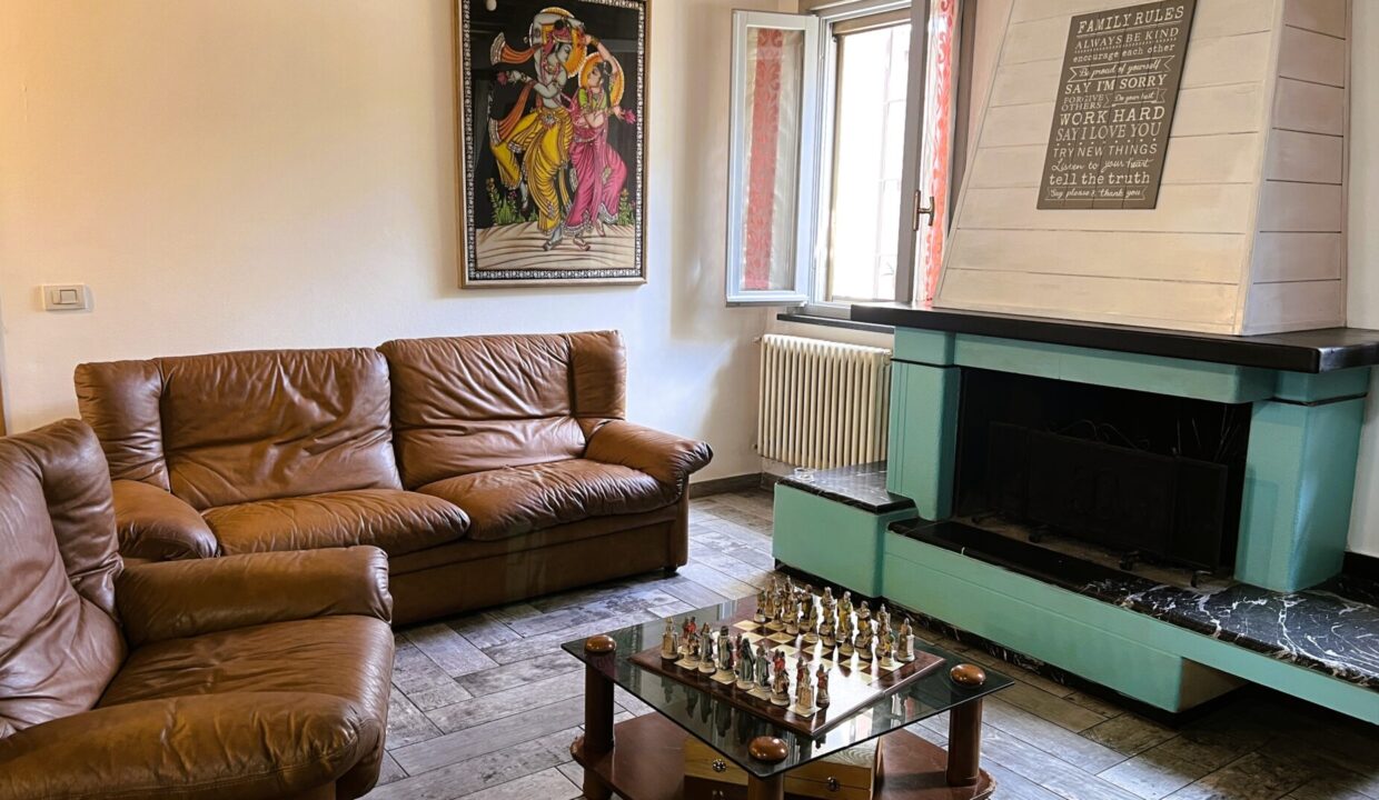 soggiorno casa ristrutturata in campagna Rivarolo
