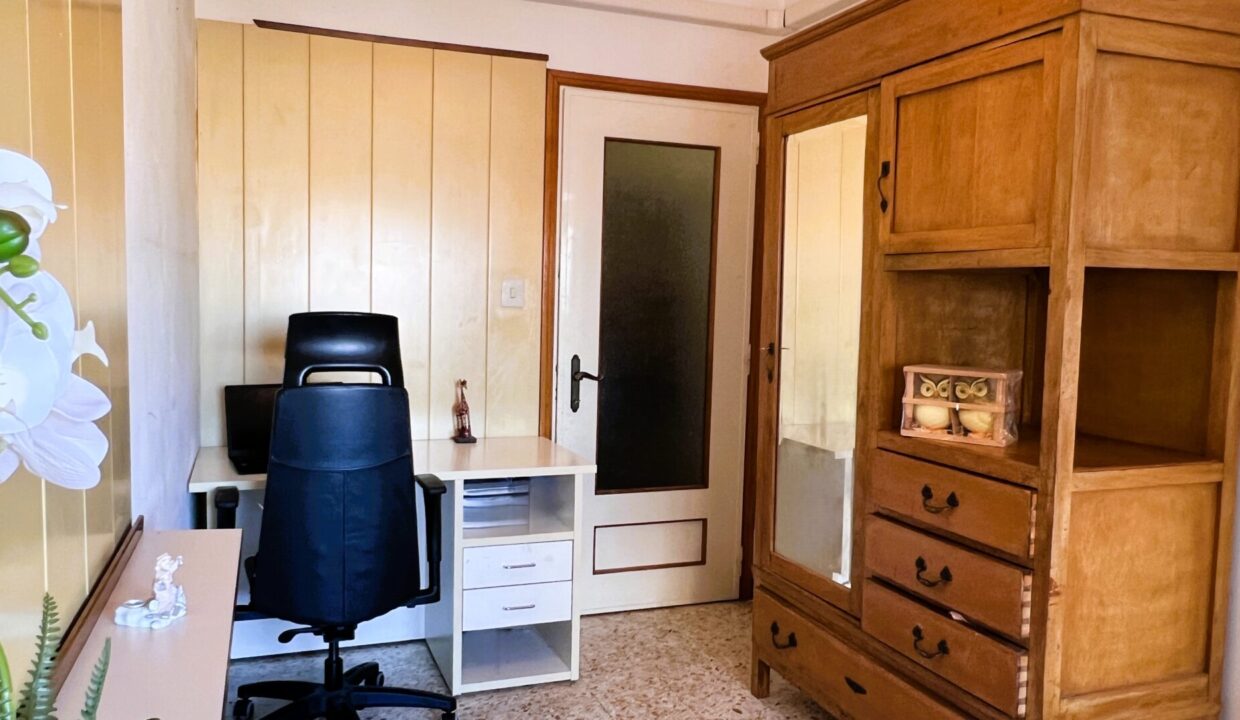 camera 3 appartamento con 3 camere Parma