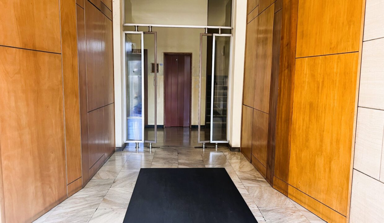 parti comuni appartamento con 3 camere Parma