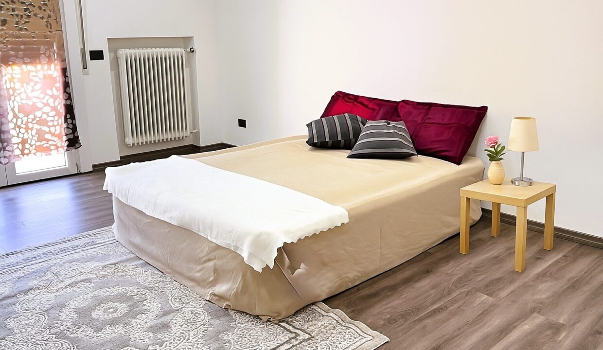 camera 2 appartamento ristrutturato vicinanze Casalmaggiore