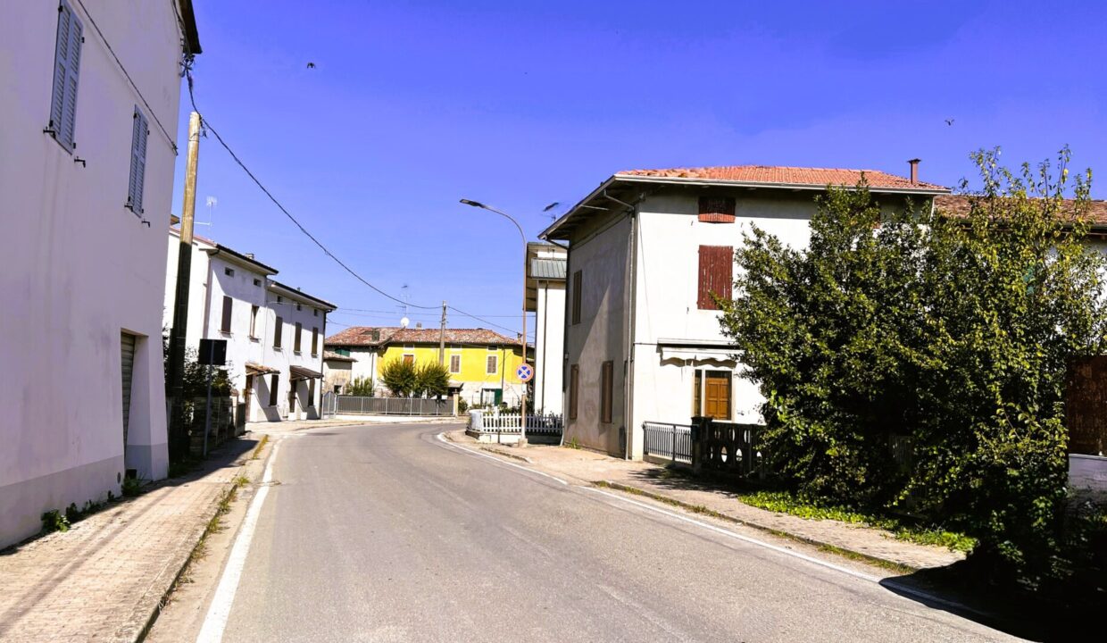 zona rustico da ristrutturare Coltaro