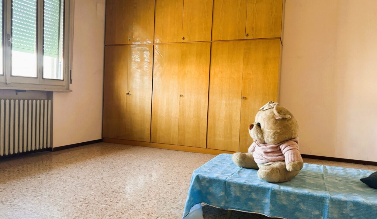 camera 1 casa con giardino vicinanze Colorno