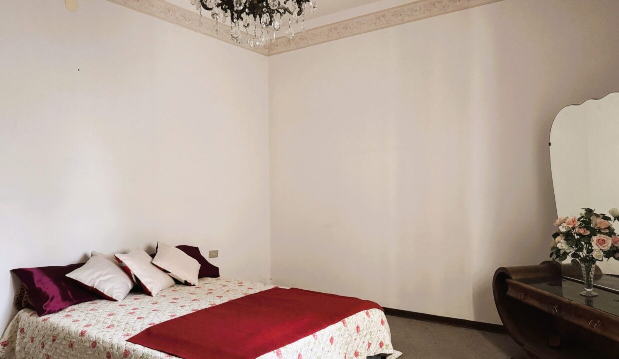 camera 1 appartamento zona via Venezia