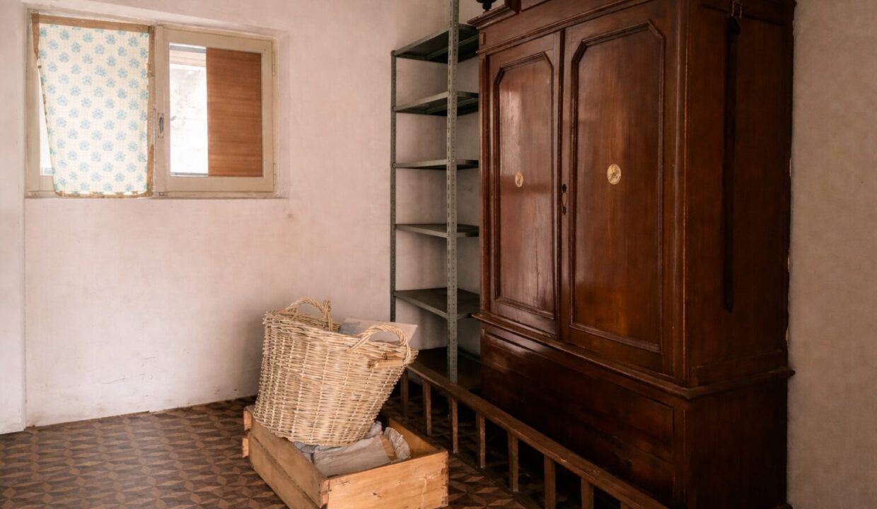 cantina casa con giardino vicinanze Colorno