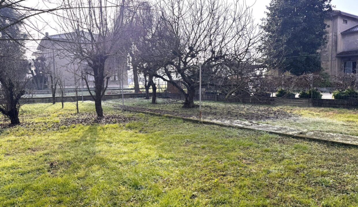 giardino casa con giardino vicinanze Colorno