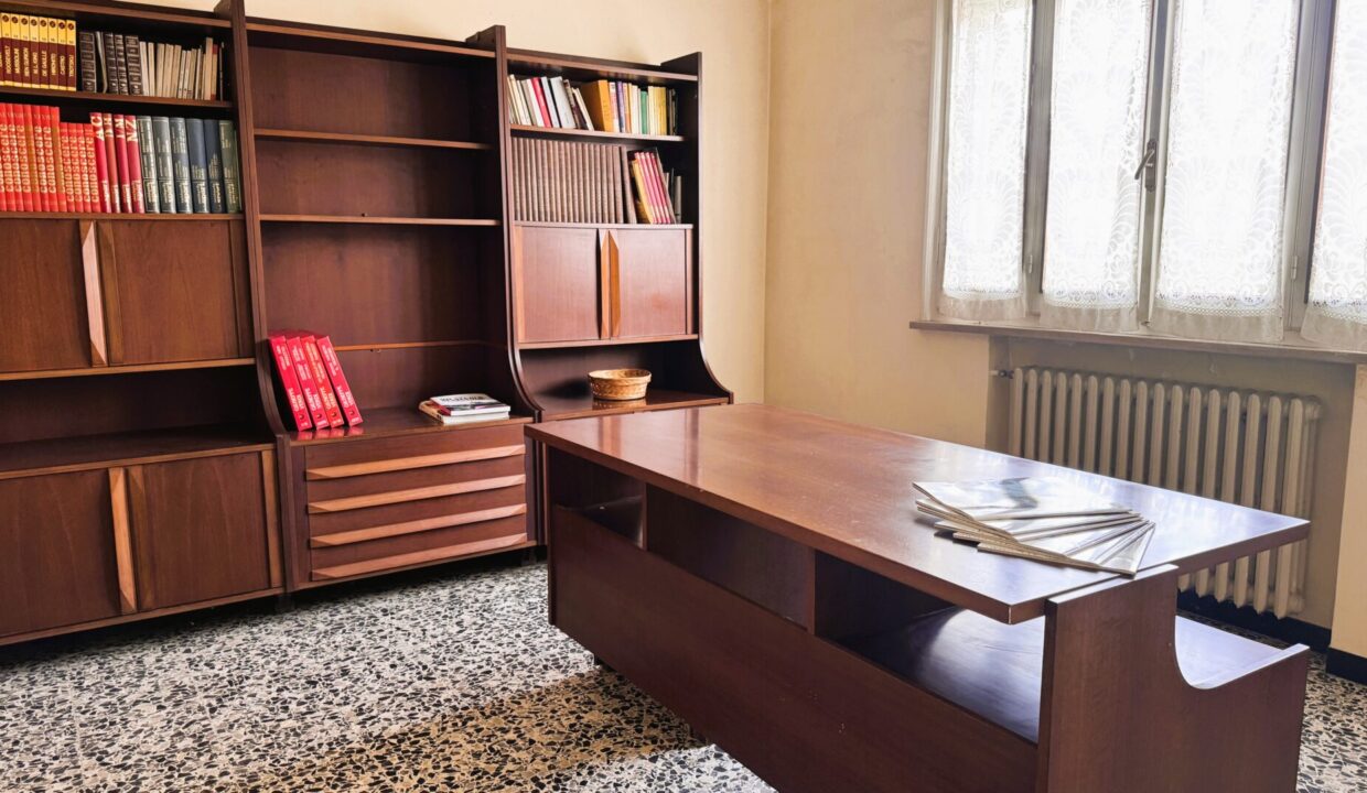 sala casa con giardino vicinanze Colorno