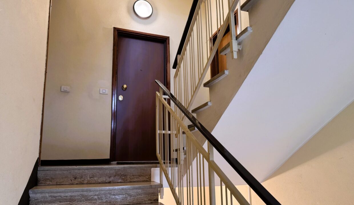 scale appartamento zona via Venezia