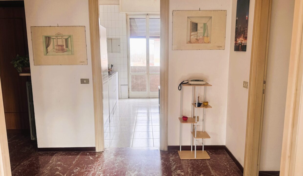 ingresso appartamento con 3 camere Colorno