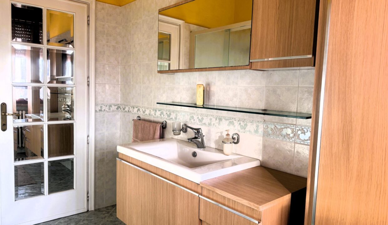 bagno 1 bifamiliare Sissa campagna