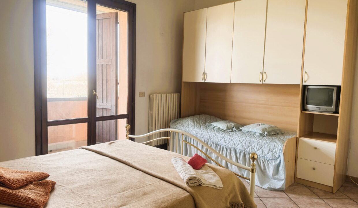 camera bilocale recente Mezzano Superiore