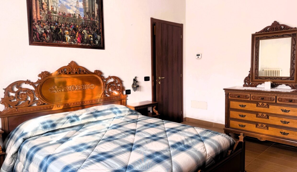 camera 1  bifamiliare Sissa campagna