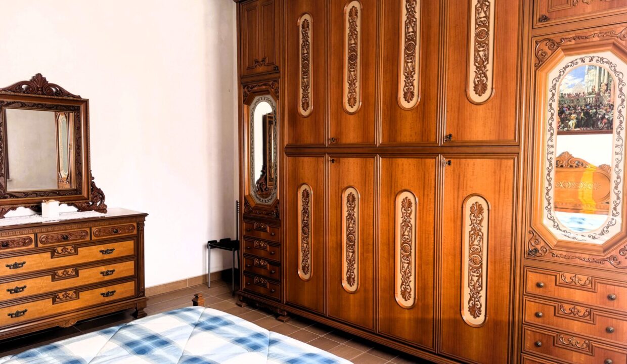 camera 1  bifamiliare Sissa campagna