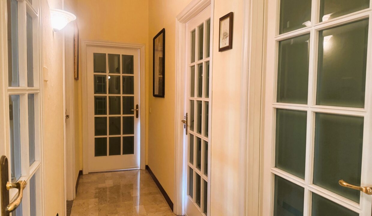 corridoio bifamiliare Sissa campagna