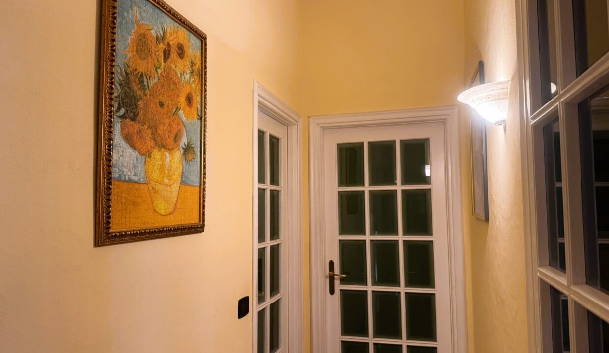 corridoio bifamiliare Sissa campagna