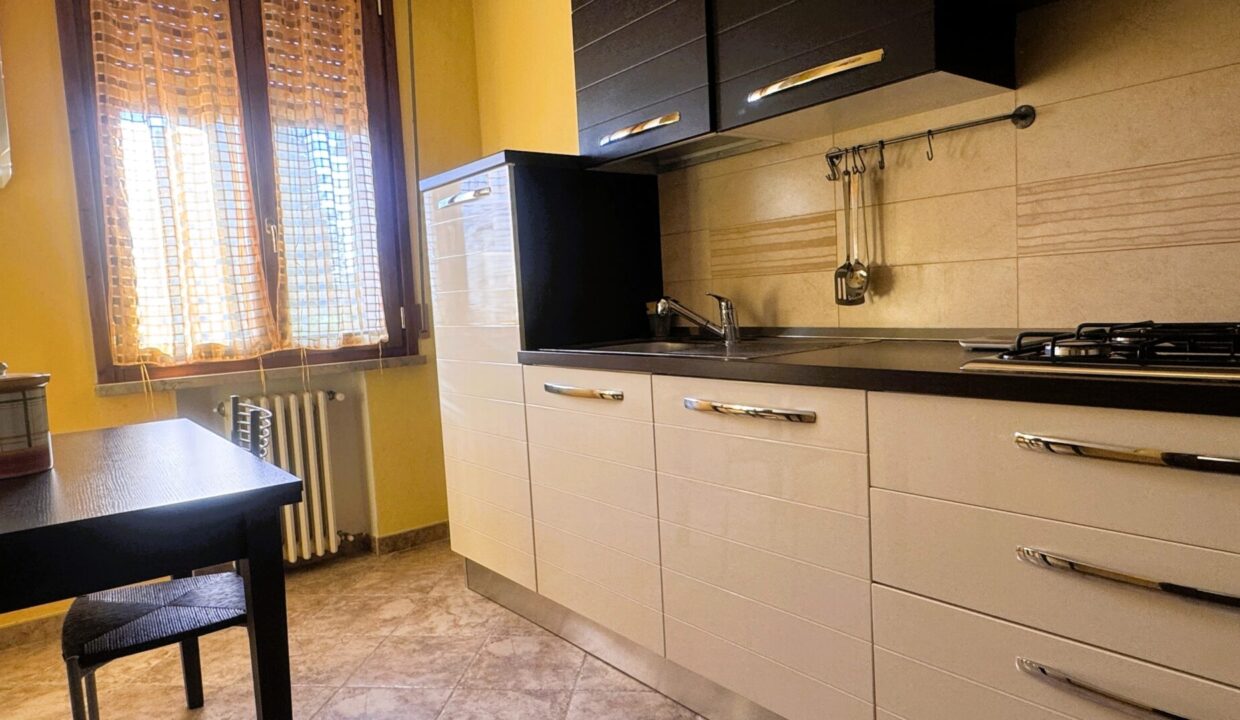 cucina  bifamiliare Sissa campagna